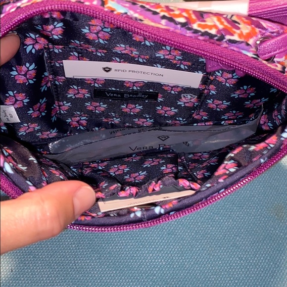 NWT Vera Bradley RFID Crossbody - Picture 6 of 9